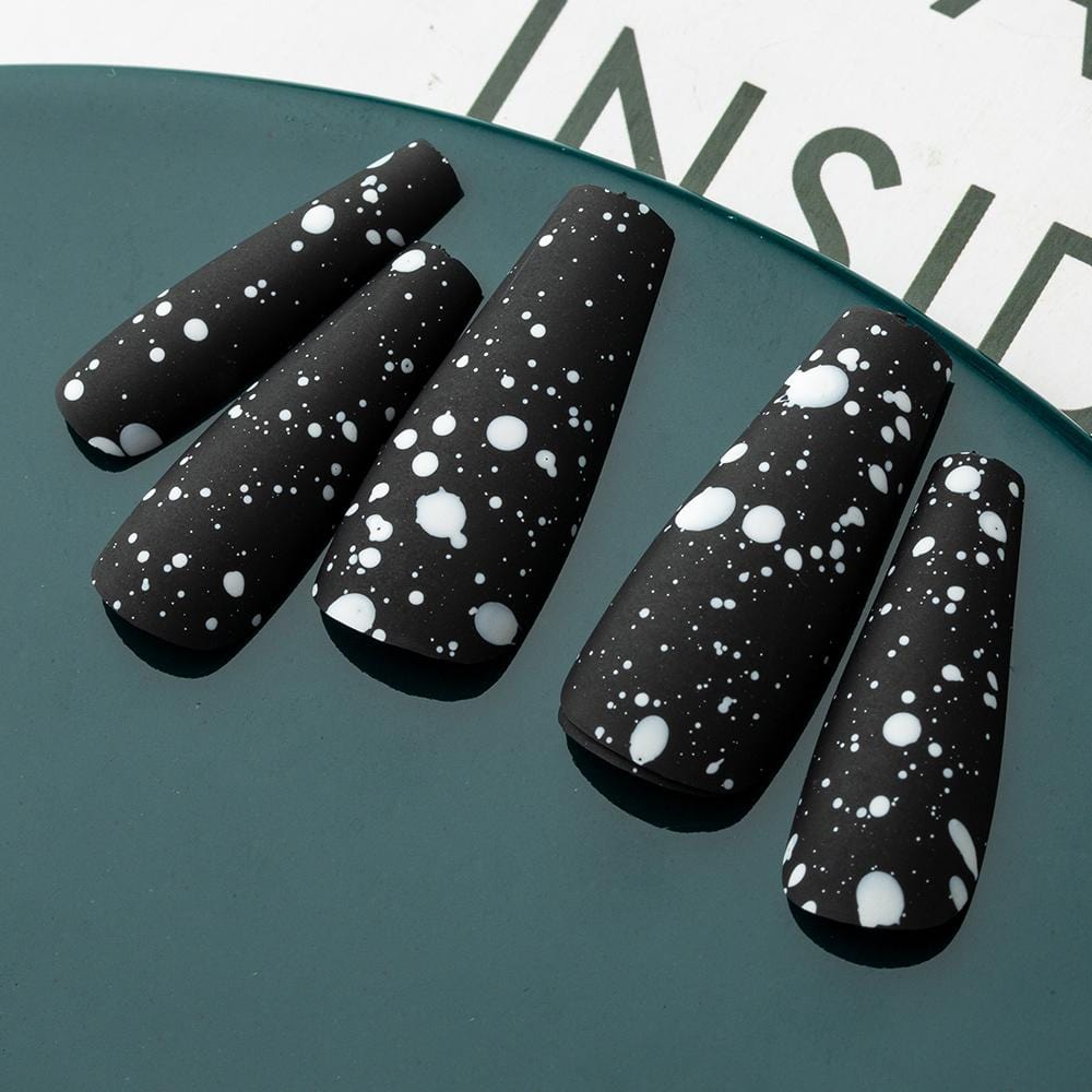 Snowflake Coffin Nails