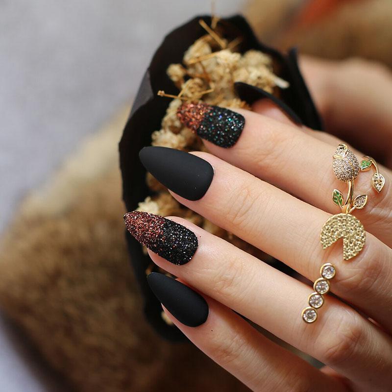 Dazzling Gal Nails