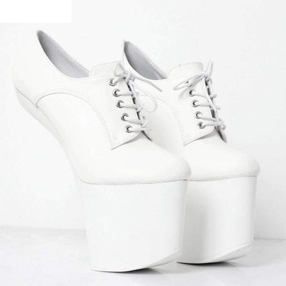 Peculiar Essence Heelless Shoe