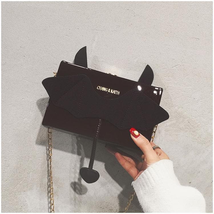 Ines Devil Chain Purse Bag