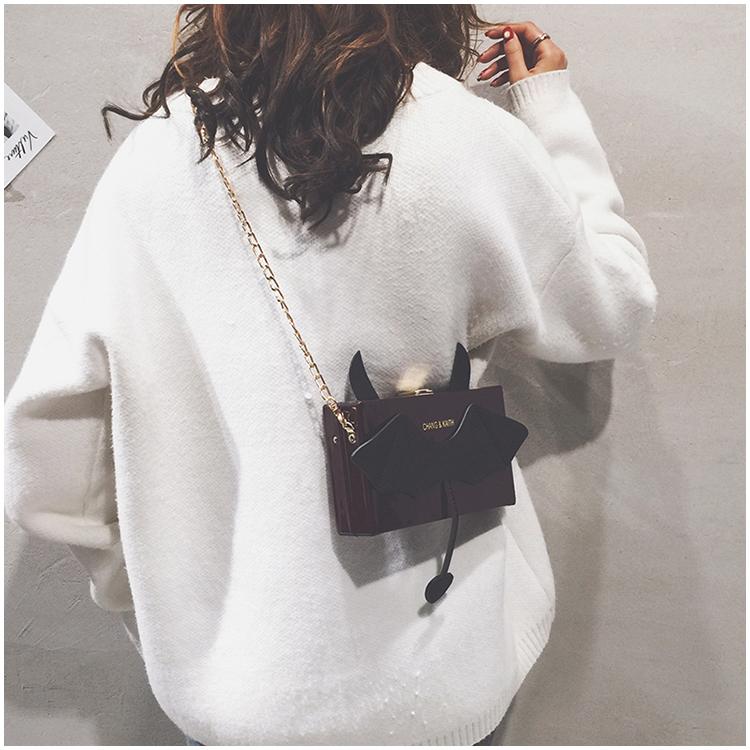Ines Devil Chain Purse Bag