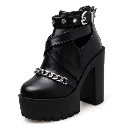 Retribution Chain Boots