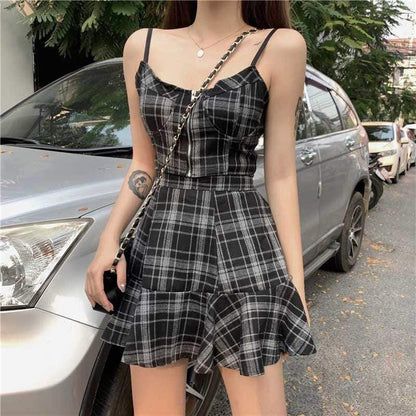 Looking Plaid Outfit