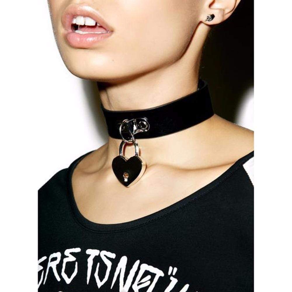 Heart Lock Choker